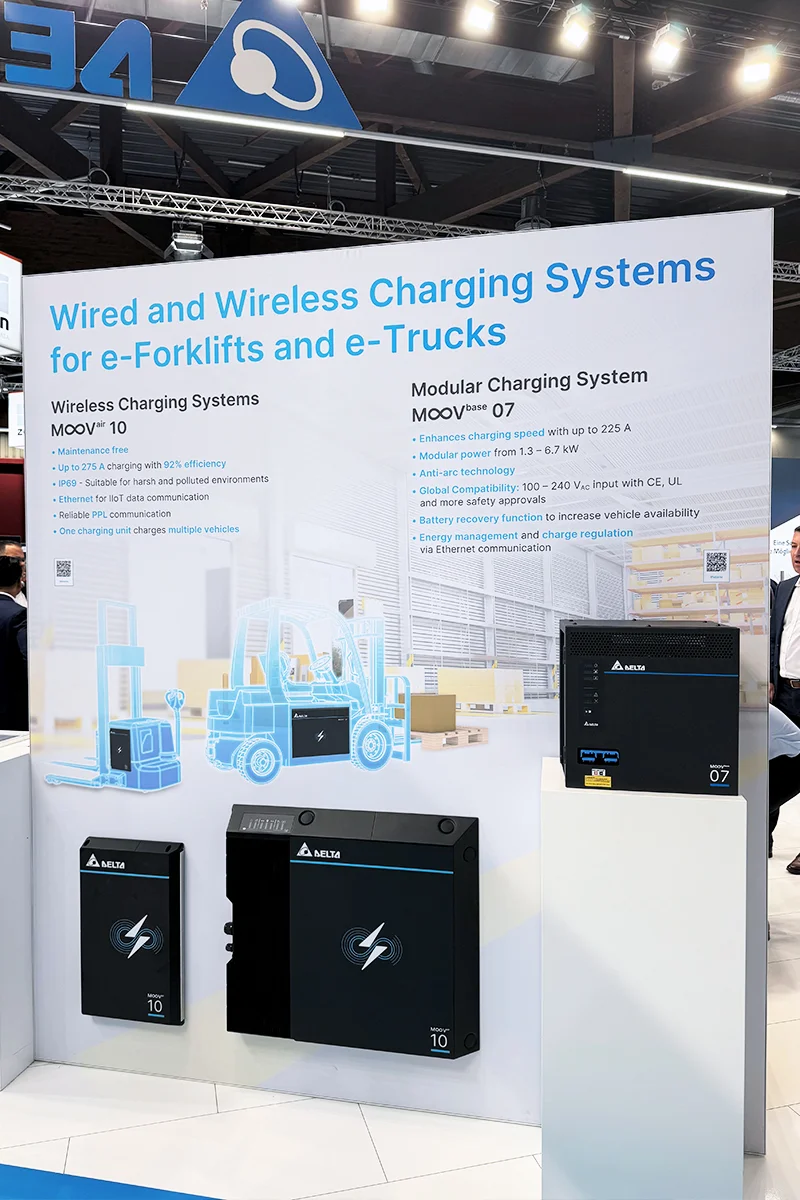 MOOVbase modular charging system for e-forklifts and e-trucks